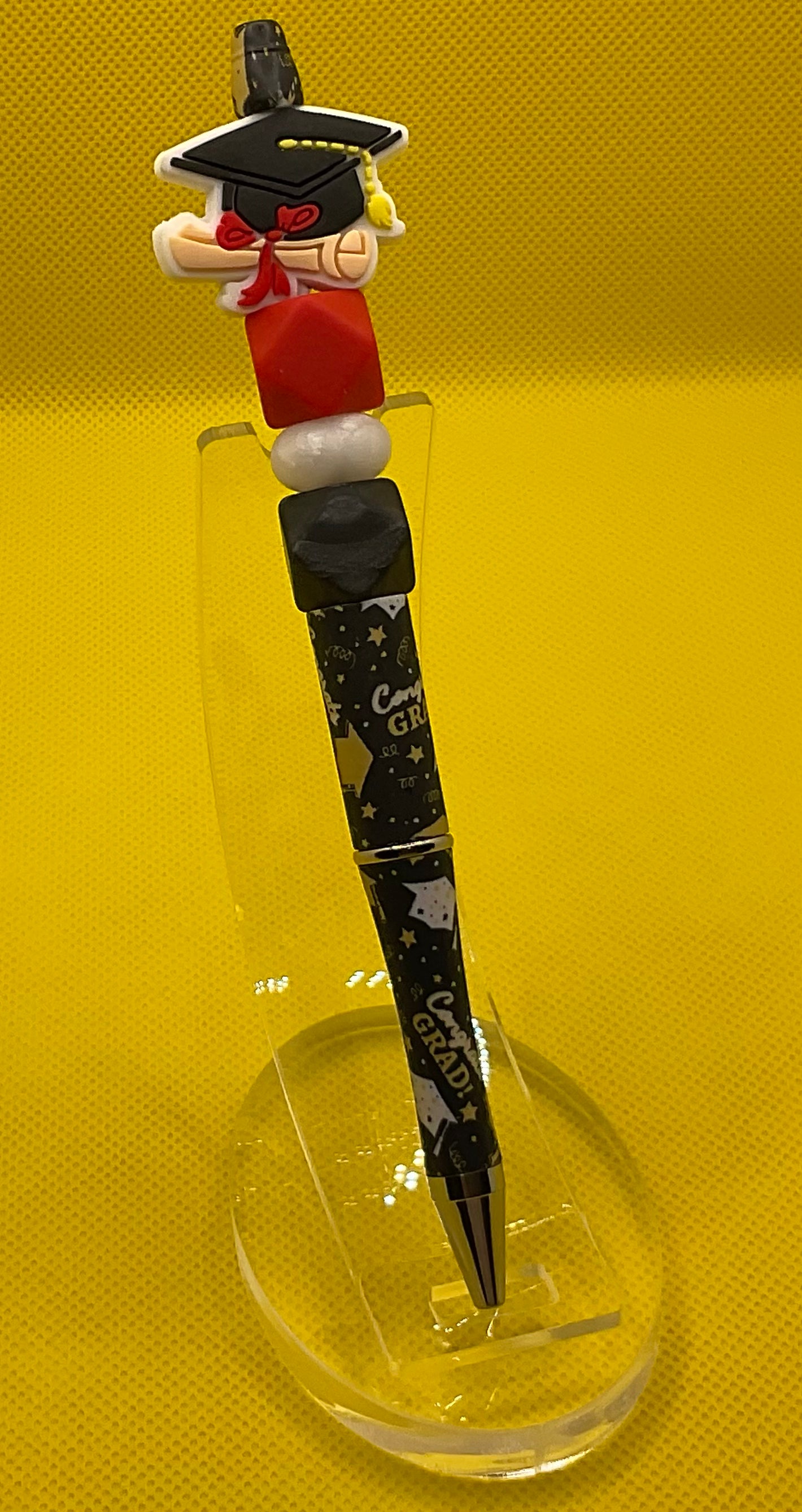 Graduate || Pen
