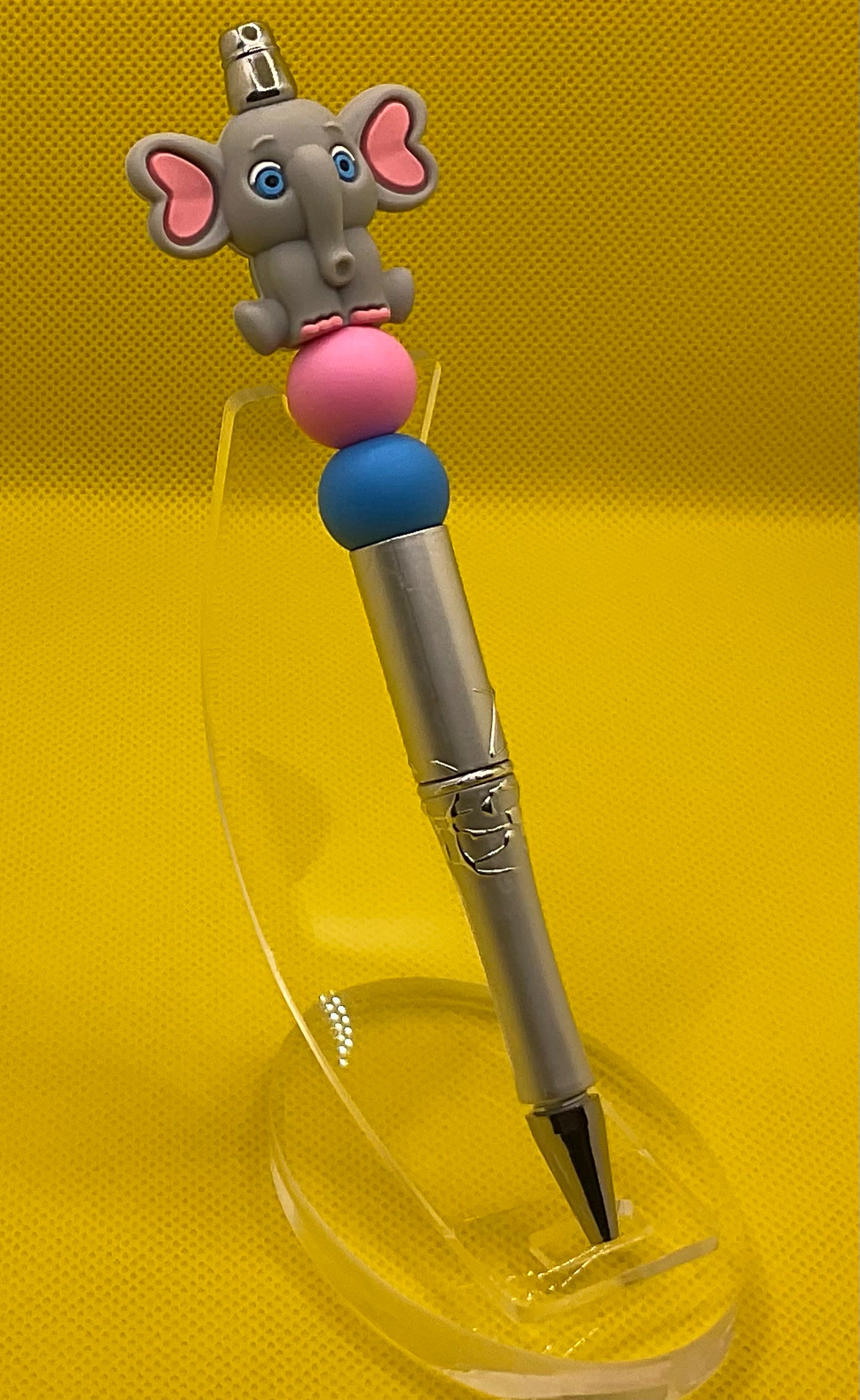 3D Elephant with pink ears || Pen
